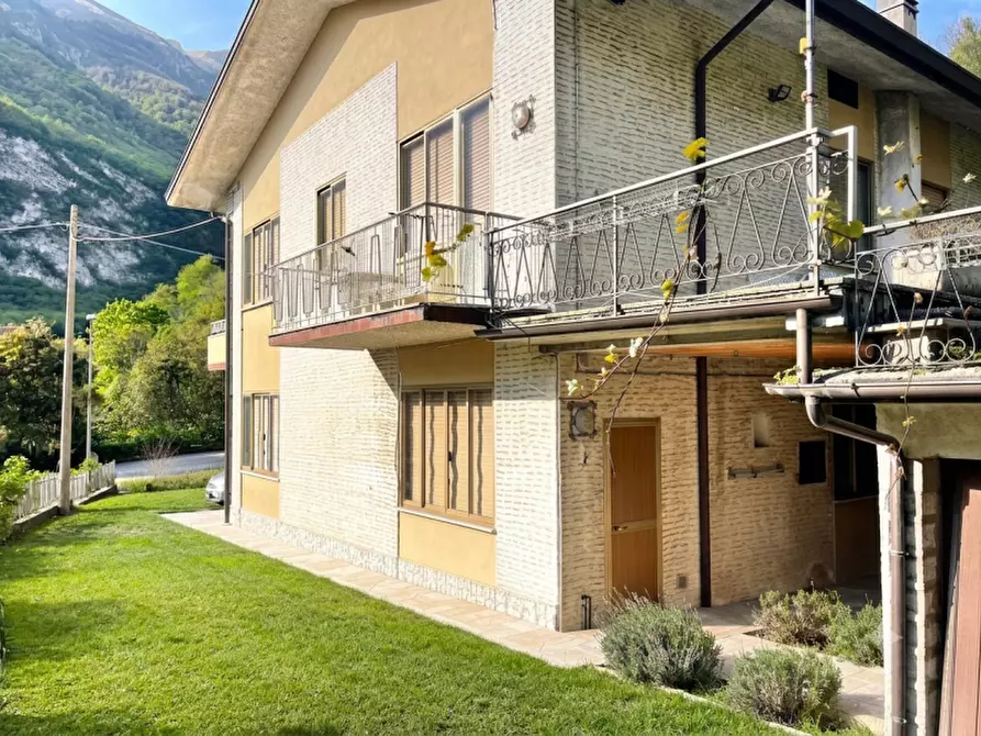 Immagine 12 di Casa indipendente in vendita  in VIA SAN FLORIANO a Vittorio Veneto