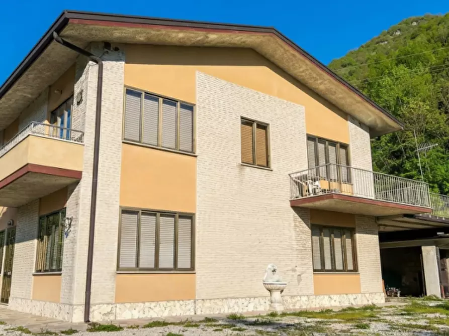Immagine 13 di Casa indipendente in vendita  in VIA SAN FLORIANO a Vittorio Veneto