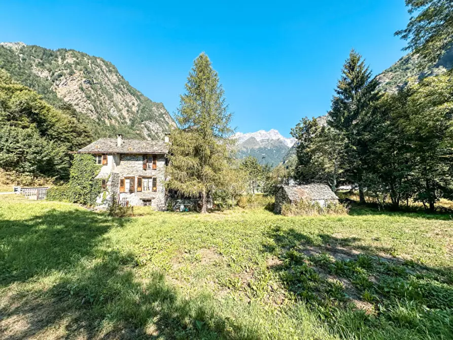 Immagine 12 di Casa indipendente in vendita  in via circonvallazione 16 a Alagna Valsesia