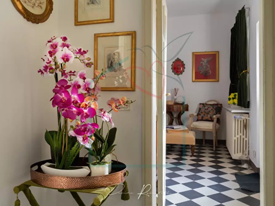 Immagine 12 di Villa in vendita  in via dante a Castelnuovo Magra