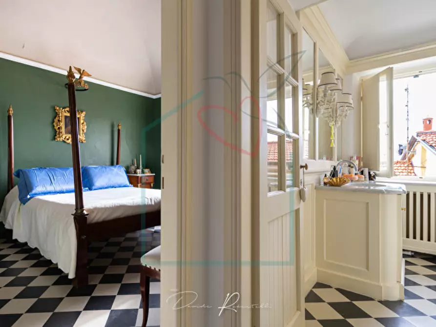 Immagine 15 di Villa in vendita  in via dante a Castelnuovo Magra