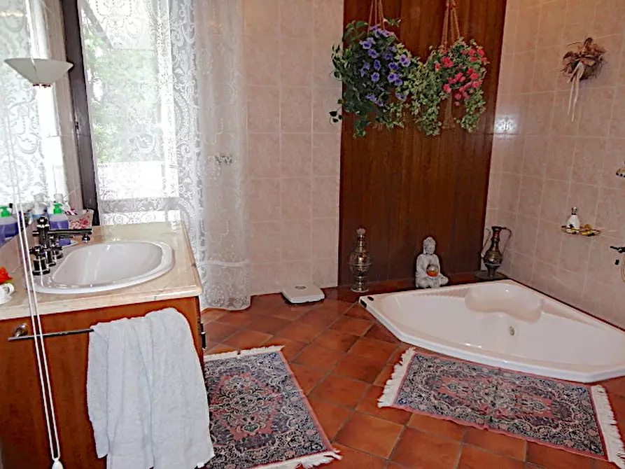 Immagine 11 di Villa in affitto  in Via Genova a Selvazzano Dentro