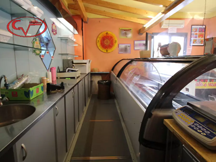 Immagine 8 di Attività commerciale in vendita  in Ponte alle Forche a San Giovanni Valdarno