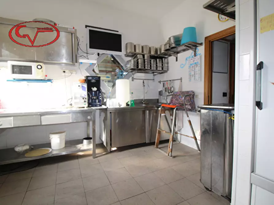 Immagine 14 di Attività commerciale in vendita  in Ponte alle Forche a San Giovanni Valdarno