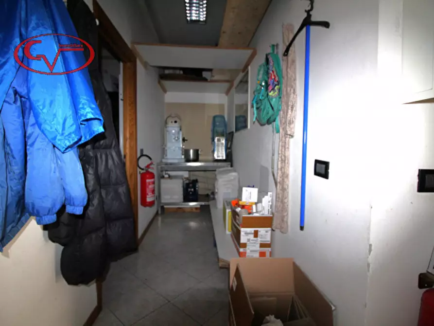 Immagine 18 di Attività commerciale in vendita  in Ponte alle Forche a San Giovanni Valdarno