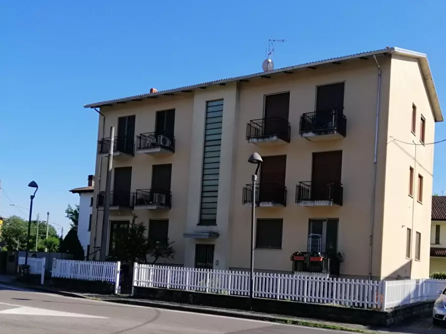 Immagine 1 di Appartamento in vendita  in Via I maggio a Sorbolo Mezzani