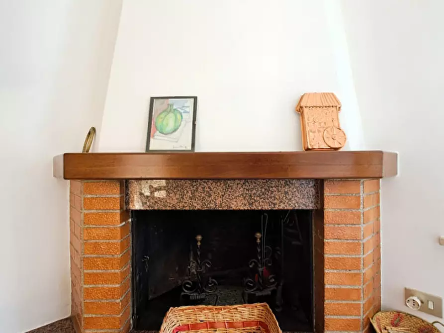 Immagine 2 di Appartamento in vendita  a Passignano Sul Trasimeno