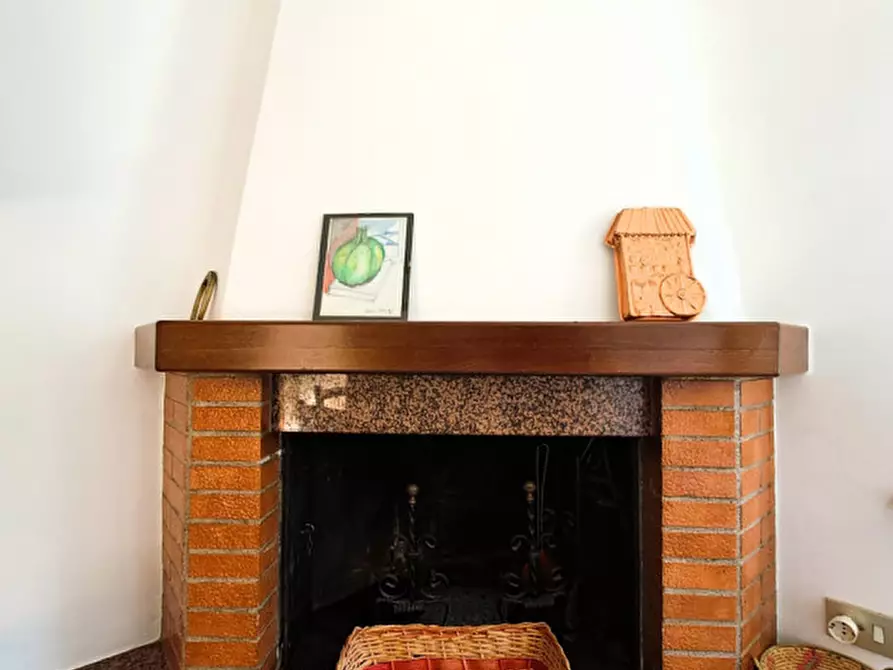 Immagine 10 di Appartamento in vendita  a Passignano Sul Trasimeno