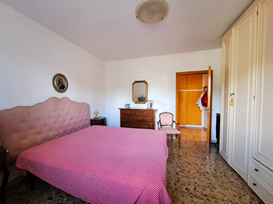 Immagine 12 di Appartamento in vendita  a Passignano Sul Trasimeno