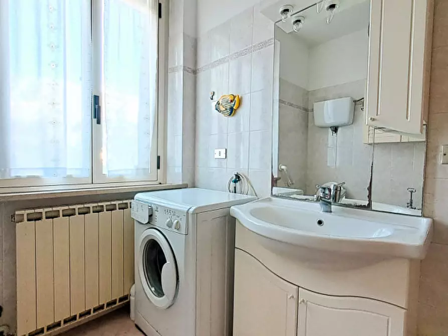 Immagine 13 di Appartamento in vendita  a Passignano Sul Trasimeno