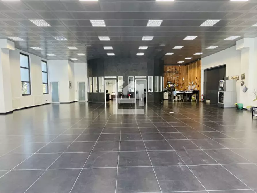 Immagine 2 di Ufficio in affitto  in Via Quattro Novembre a Prevalle