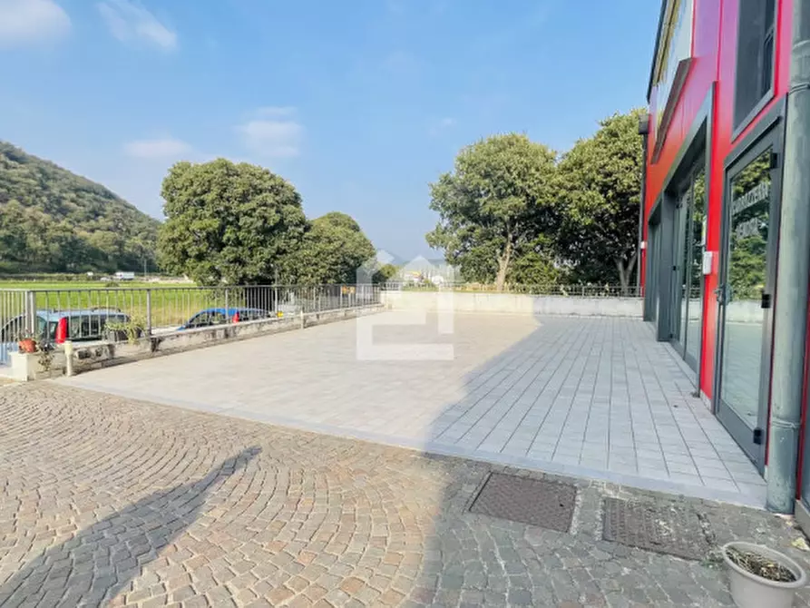 Immagine 4 di Ufficio in affitto  in Via Quattro Novembre a Prevalle