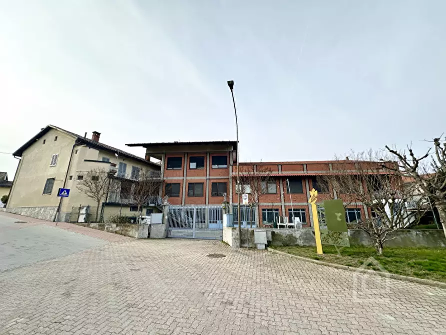 Immagine 21 di Attività commerciale in vendita  in Via Roma 1 a Berzano Di San Pietro