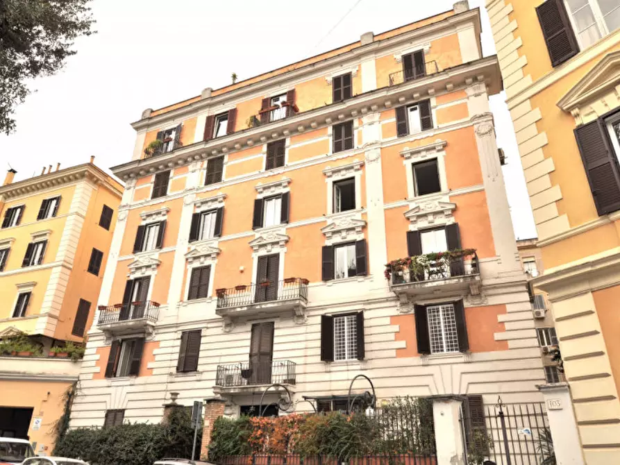 Immagine 1 di Appartamento in vendita  in Via Adda a Roma