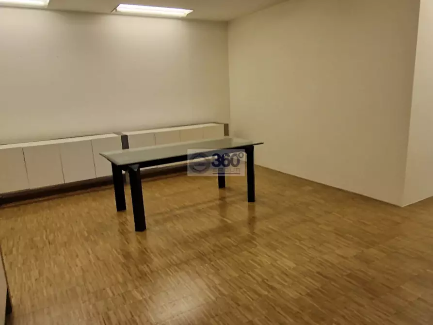 Immagine 1 di Ufficio in affitto  in Via Carabioli a Cellatica