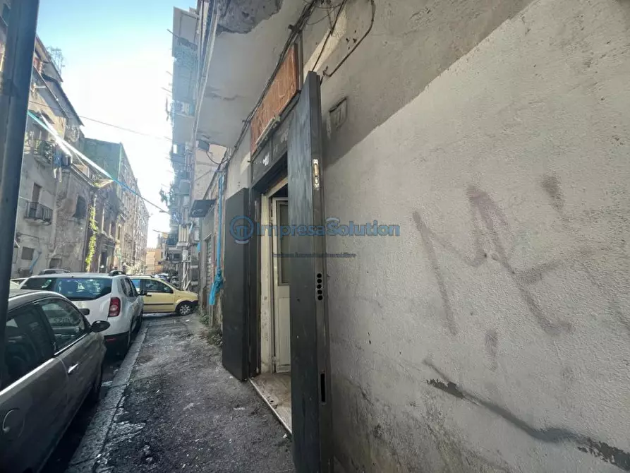 Immagine 8 di Negozio in affitto  in Via Soprammuro a Napoli