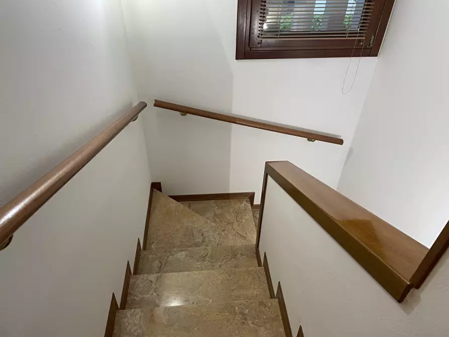 Immagine 7 di Casa bifamiliare in vendita  a Castelfranco Veneto
