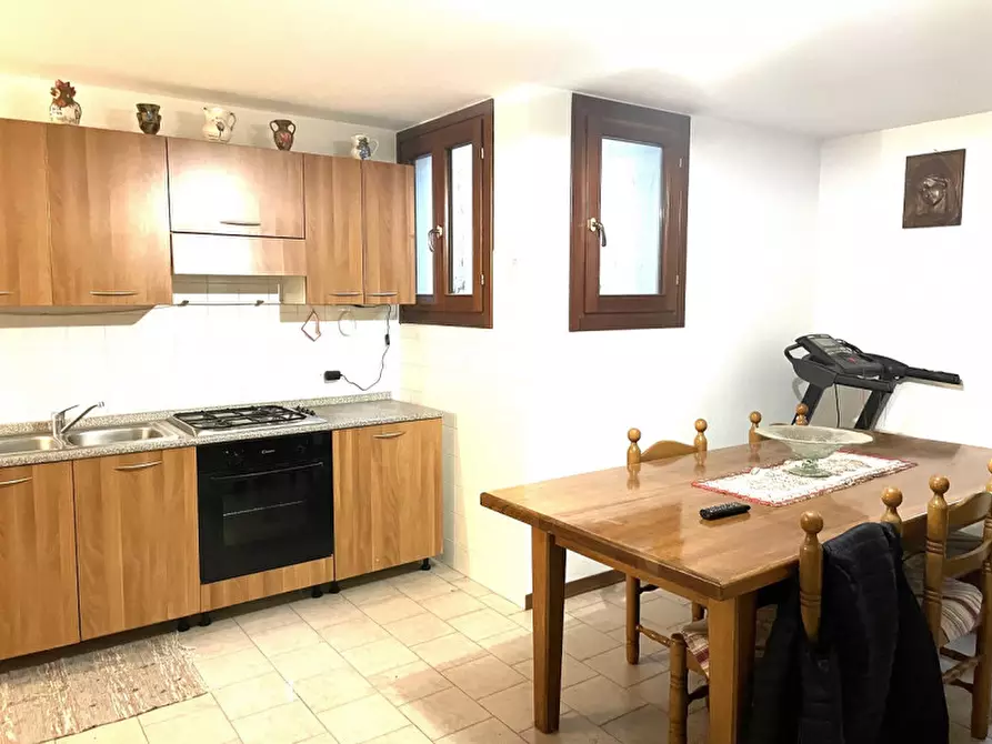 Immagine 19 di Casa bifamiliare in vendita  a Castelfranco Veneto