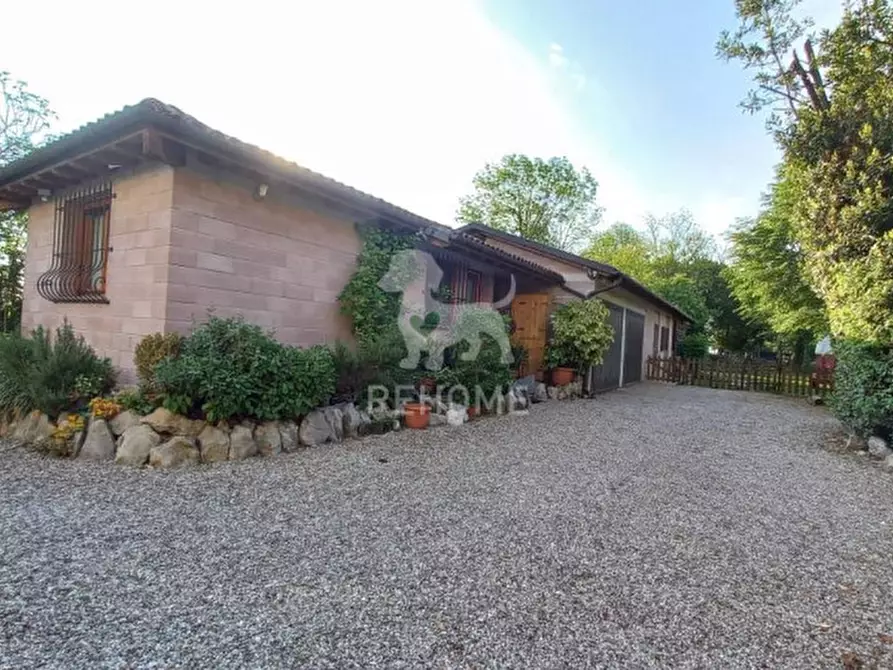 Immagine 2 di Casa indipendente in vendita  in Via Baldasseria Media 190 a Udine