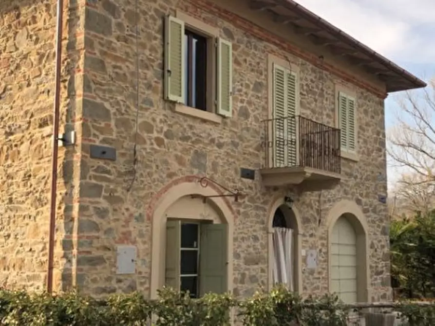 Immagine 4 di Villa in vendita  in valdambra a Bucine