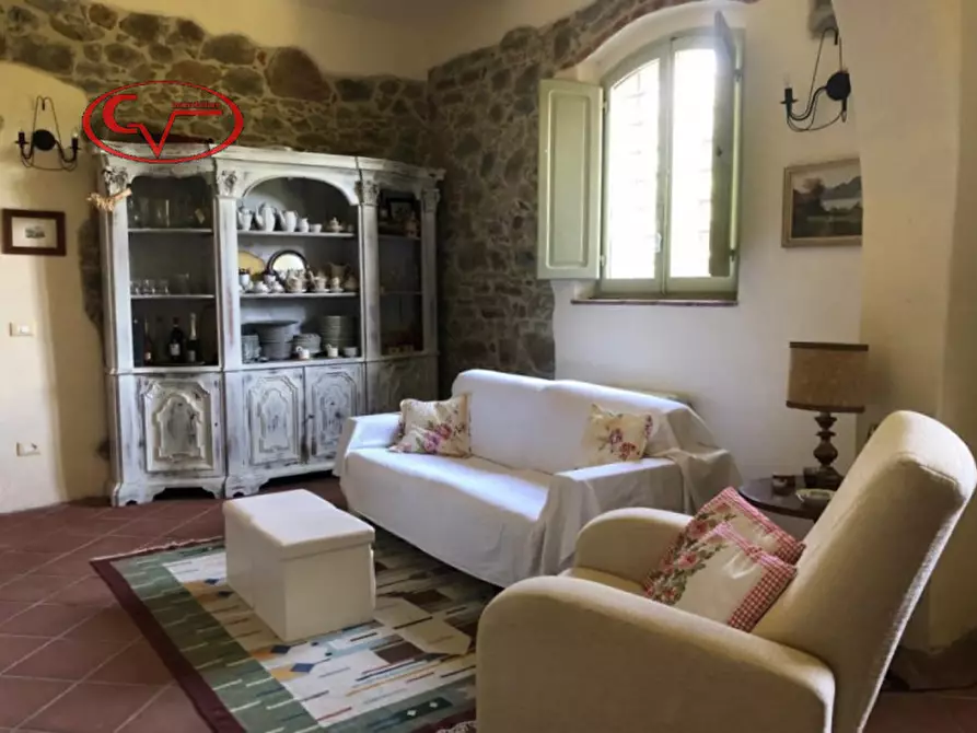 Immagine 7 di Villa in vendita  in valdambra a Bucine