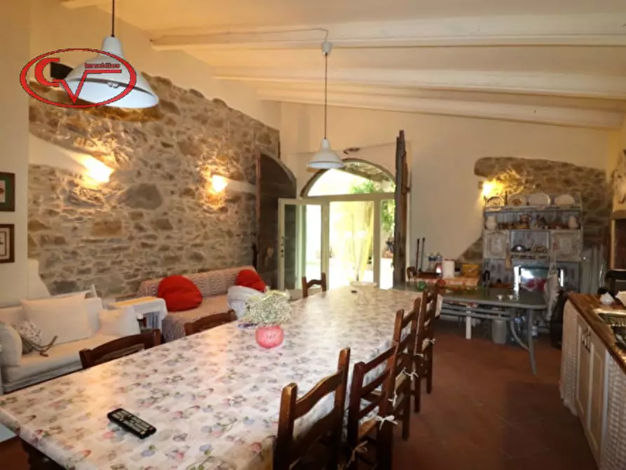 Immagine 11 di Villa in vendita  in valdambra a Bucine