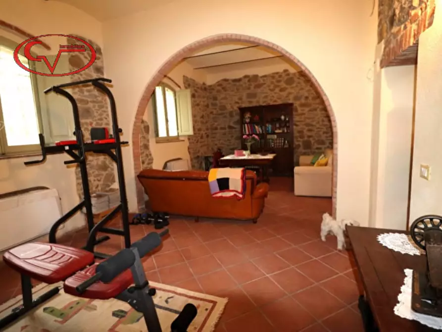 Immagine 12 di Villa in vendita  in valdambra a Bucine