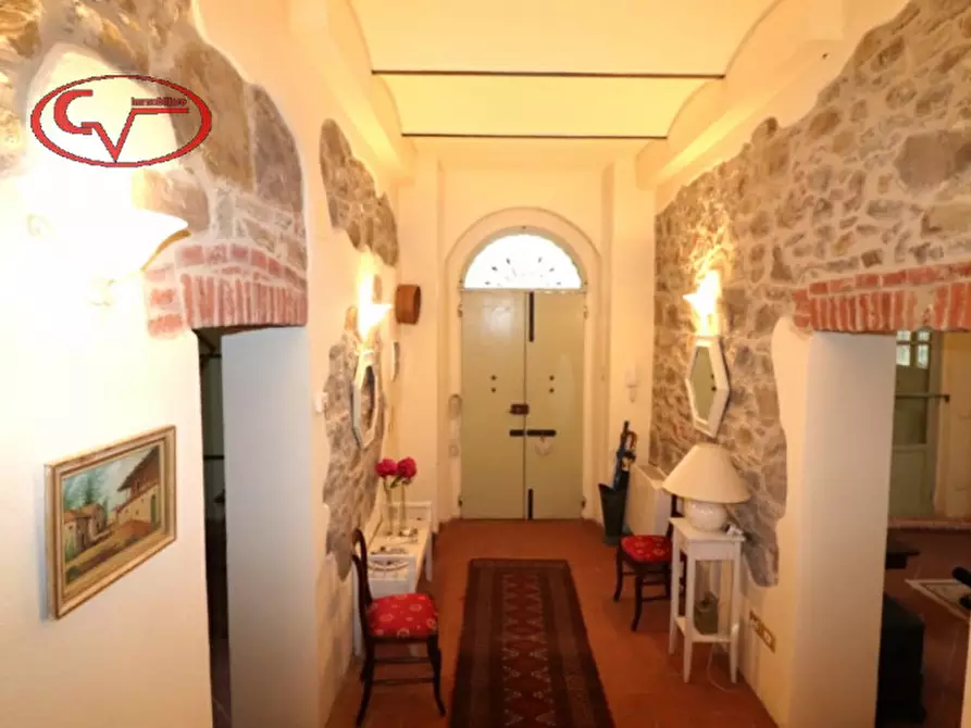 Immagine 14 di Villa in vendita  in valdambra a Bucine