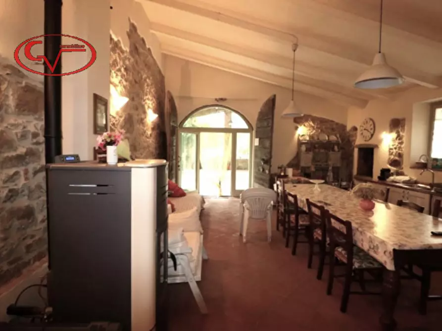 Immagine 15 di Villa in vendita  in valdambra a Bucine