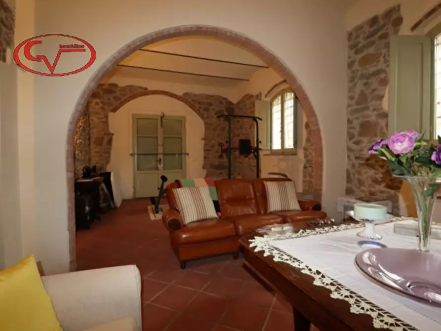 Immagine 23 di Villa in vendita  in valdambra a Bucine