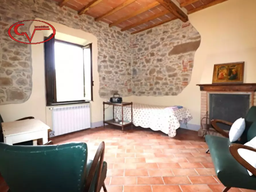 Immagine 29 di Villa in vendita  in valdambra a Bucine