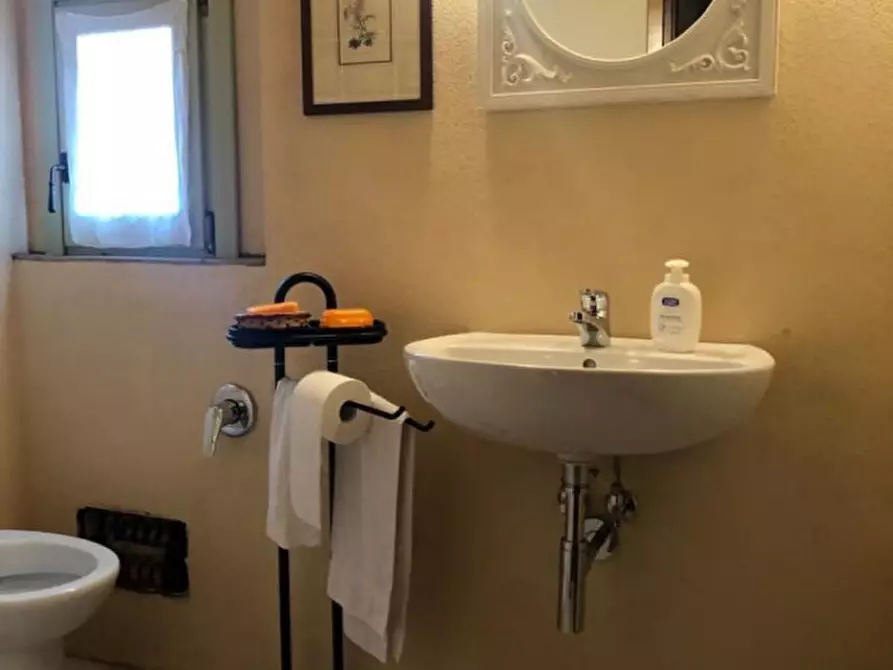 Immagine 30 di Villa in vendita  in valdambra a Bucine