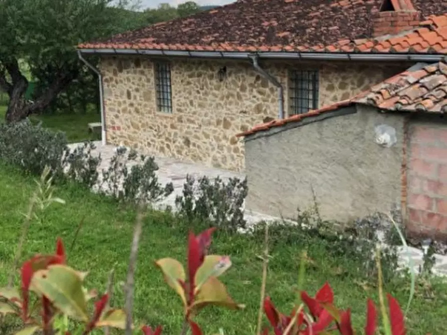 Immagine 34 di Villa in vendita  in valdambra a Bucine