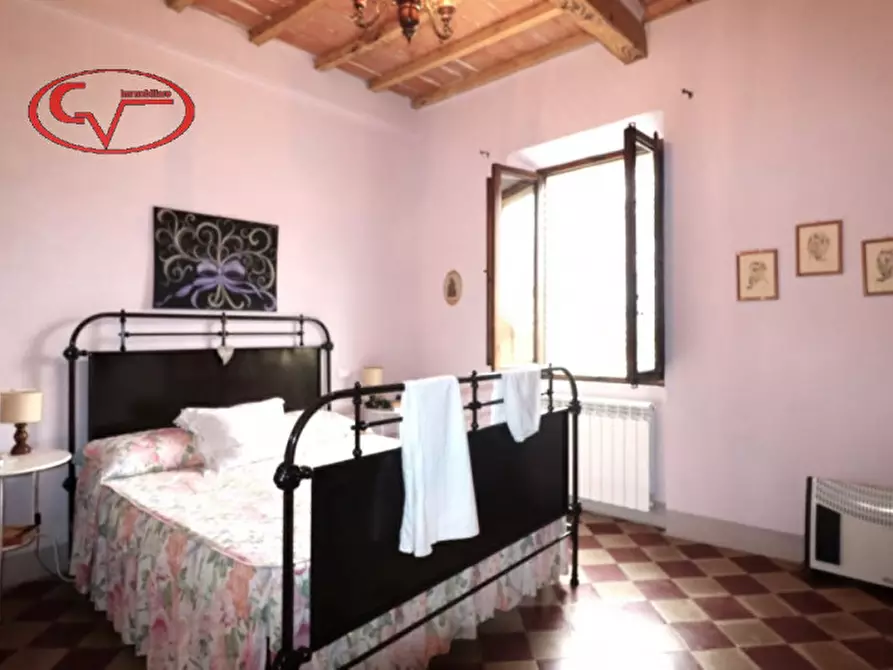 Immagine 38 di Villa in vendita  in valdambra a Bucine