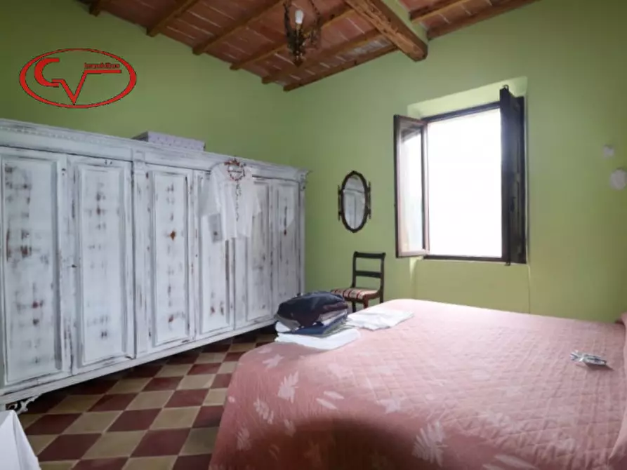 Immagine 39 di Villa in vendita  in valdambra a Bucine