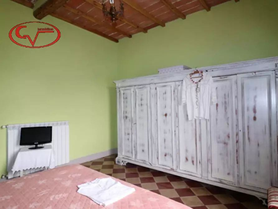 Immagine 41 di Villa in vendita  in valdambra a Bucine