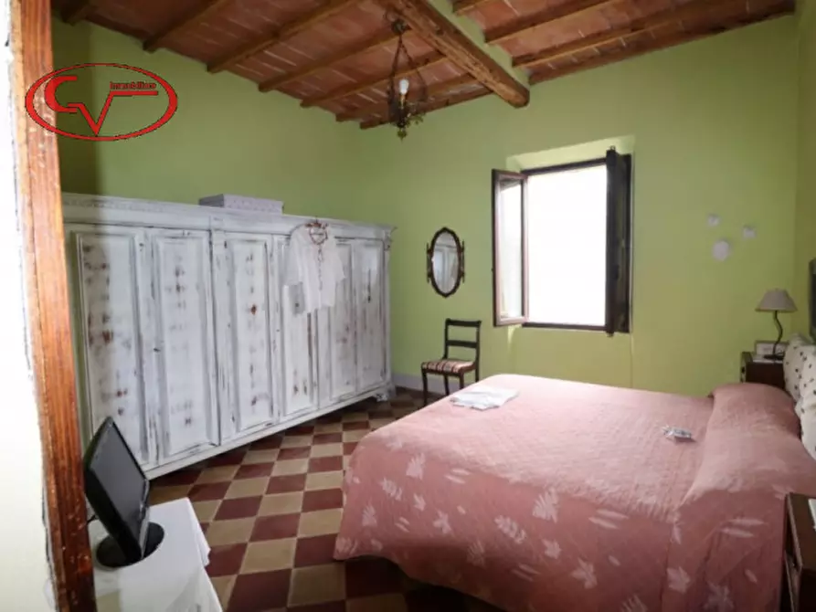 Immagine 42 di Villa in vendita  in valdambra a Bucine