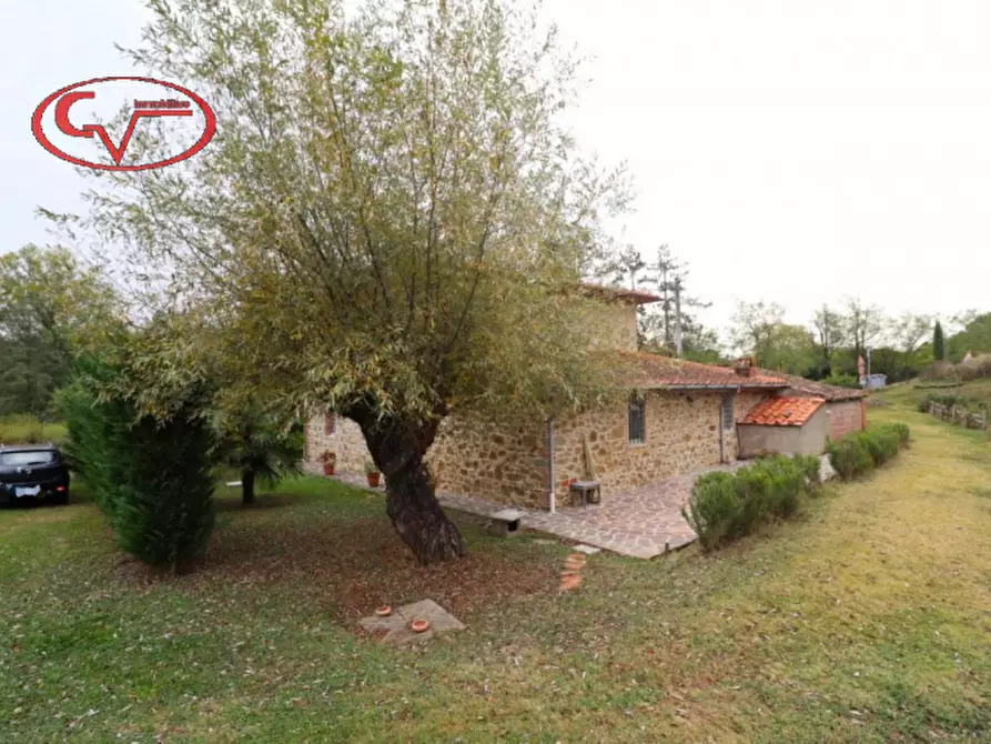 Immagine 50 di Villa in vendita  in valdambra a Bucine