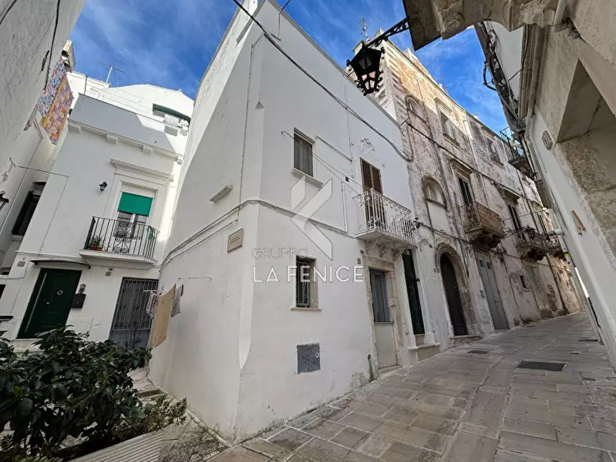 Immagine 1 di Casa indipendente in vendita  in via manzoni a Martina Franca