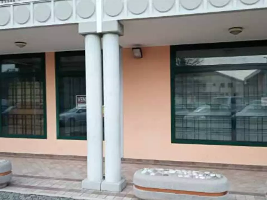 Immagine 1 di Attività commerciale in vendita  in Piazza Sarajevo, 6 a Ponte Di Piave