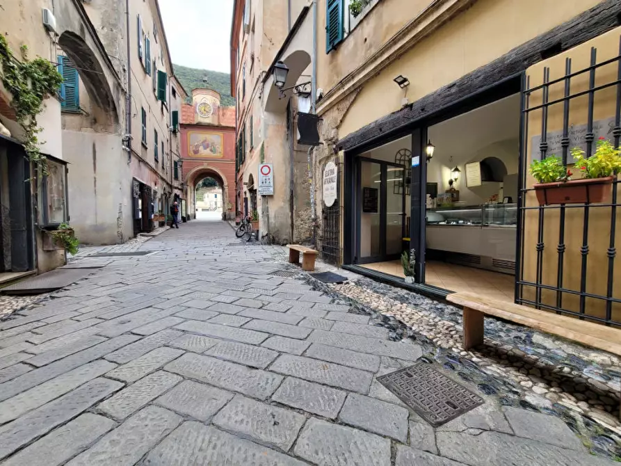 Immagine 1 di Attività commerciale in vendita  in Via Giovanni Nicotera a Finale Ligure