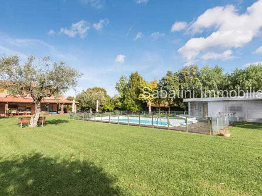 Immagine 11 di Villa in vendita  in Contrada Cerreto, 120 a Miglianico