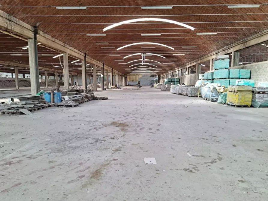 Immagine 3 di Cantina in vendita  in Via c.da Gagliardi, N. snc a Reggio Di Calabria