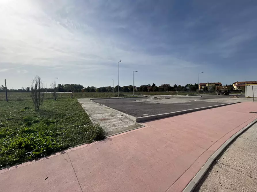 Immagine 7 di Terreno in vendita  in via monte rua a Padova