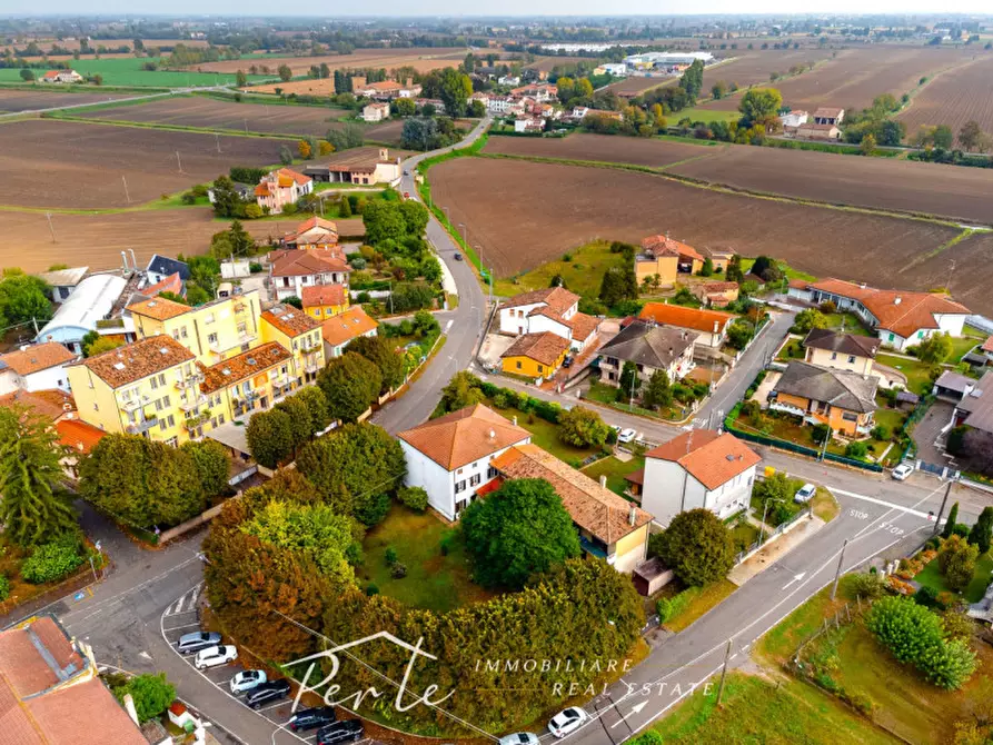 Immagine 1 di Villa in vendita  in Via Sacca 1 a Curtatone