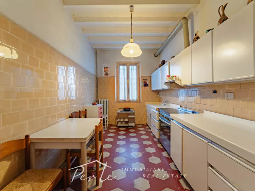 Immagine 34 di Villa in vendita  in Via Sacca 1 a Curtatone