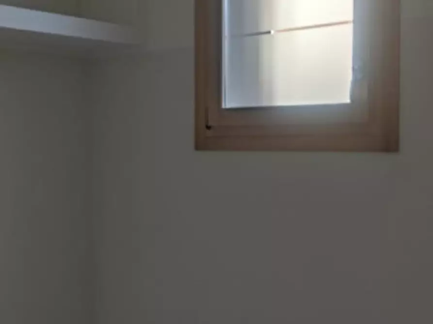 Immagine 12 di Negozio in affitto  in Borgo Montegrappa a Castelfranco Veneto