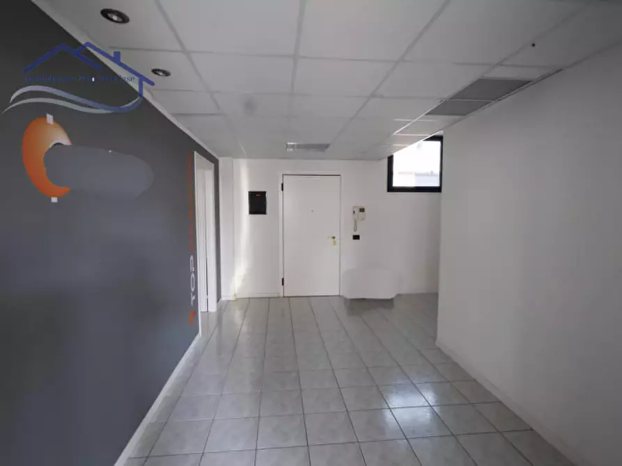 Immagine 5 di Ufficio in affitto  in VIA PANA' a Padova