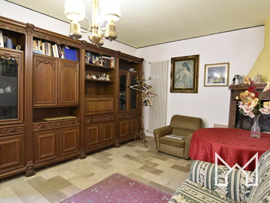 Immagine 8 di Rustico / casale in vendita  a Borso Del Grappa