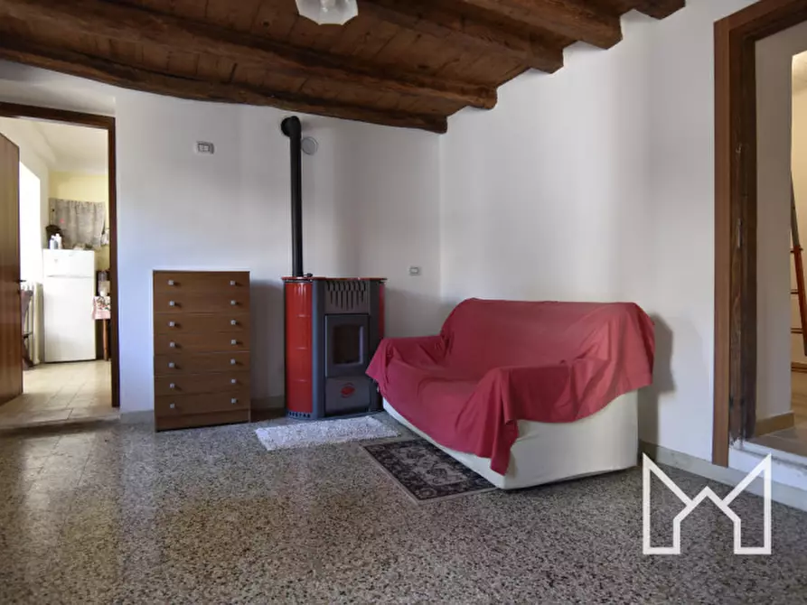 Immagine 17 di Rustico / casale in vendita  a Borso Del Grappa